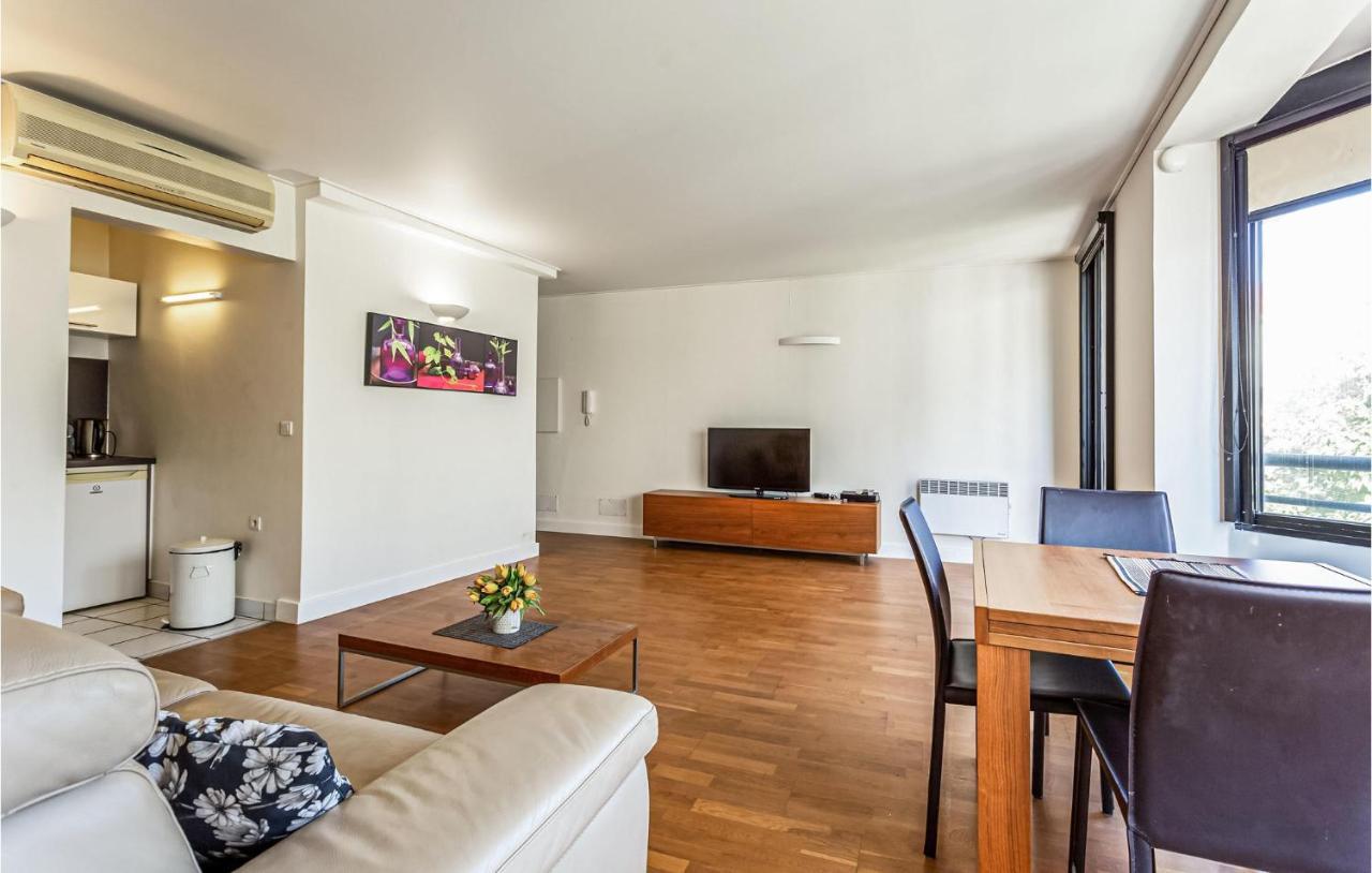 Nice Apartment In Cannes With Wifi Екстер'єр фото